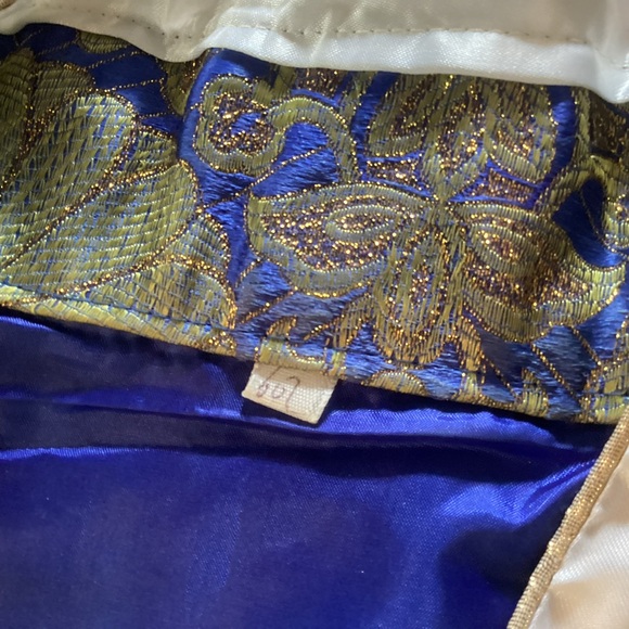 Geisha Costume - Picture 3 of 9